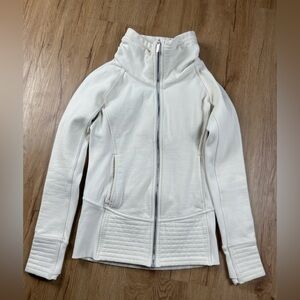 Lululemon Define Jacket Size 6 Cream Full Zip Fleece Lined, like new